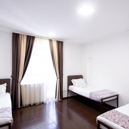 Hotel One Umanʼ Esterno foto